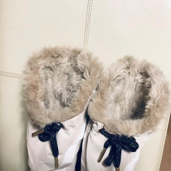 SOREL WINTER BOOTS - Picture 5 of 8